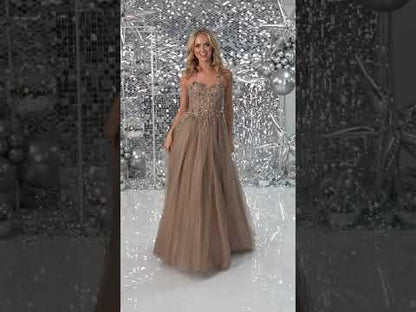 Tiffanys Prom – Zeta