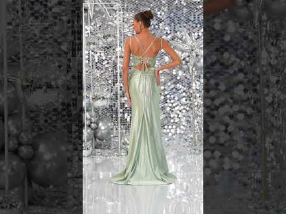 Tiffanys Prom – Nina