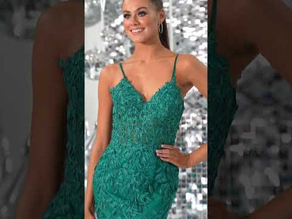 Tiffanys Prom – Wisteria