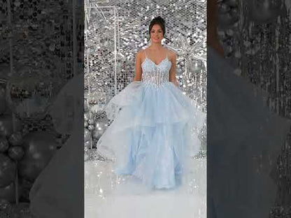 Tiffanys Prom – Skye